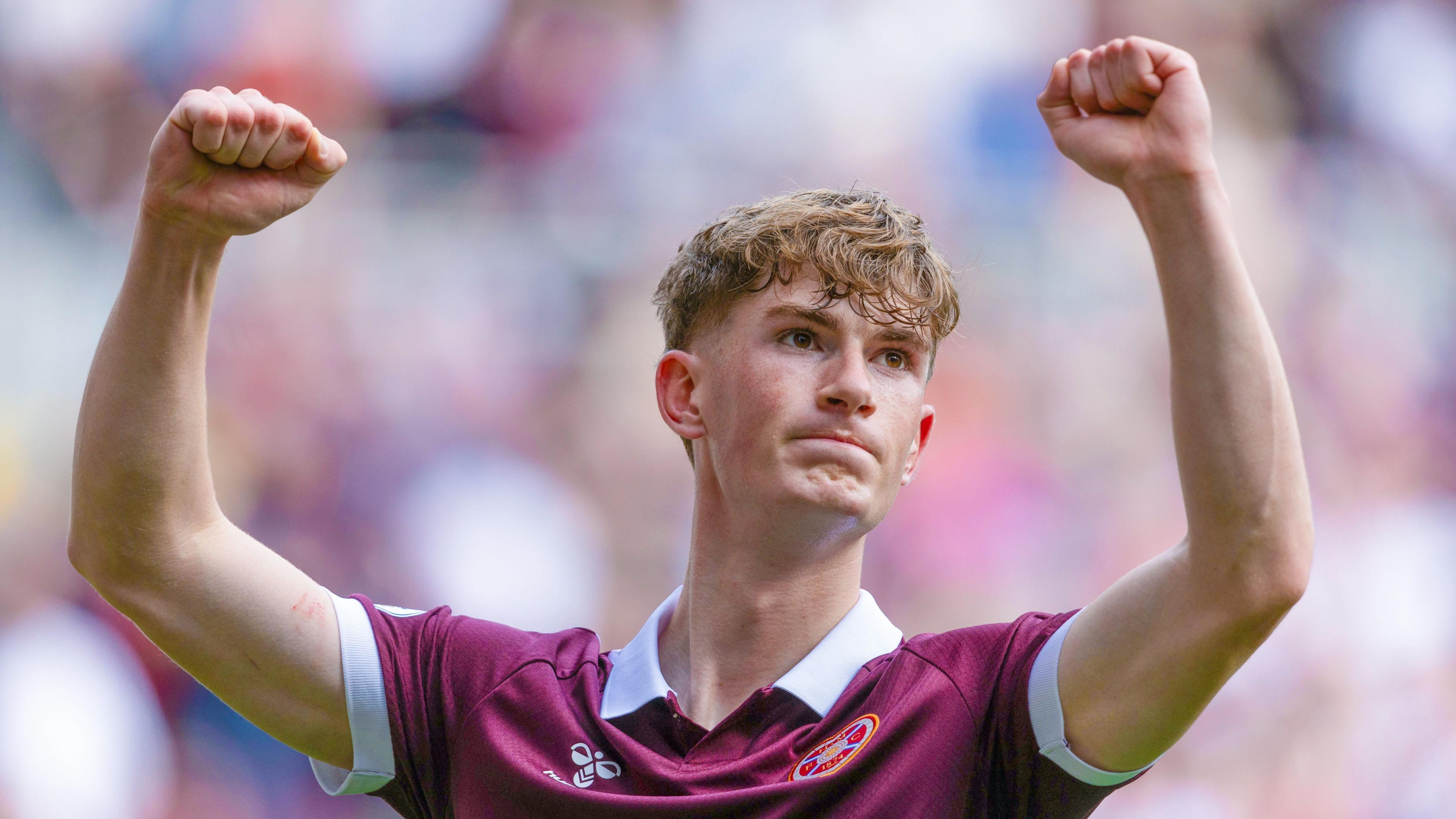 Hearts Hold Off St Johnstone